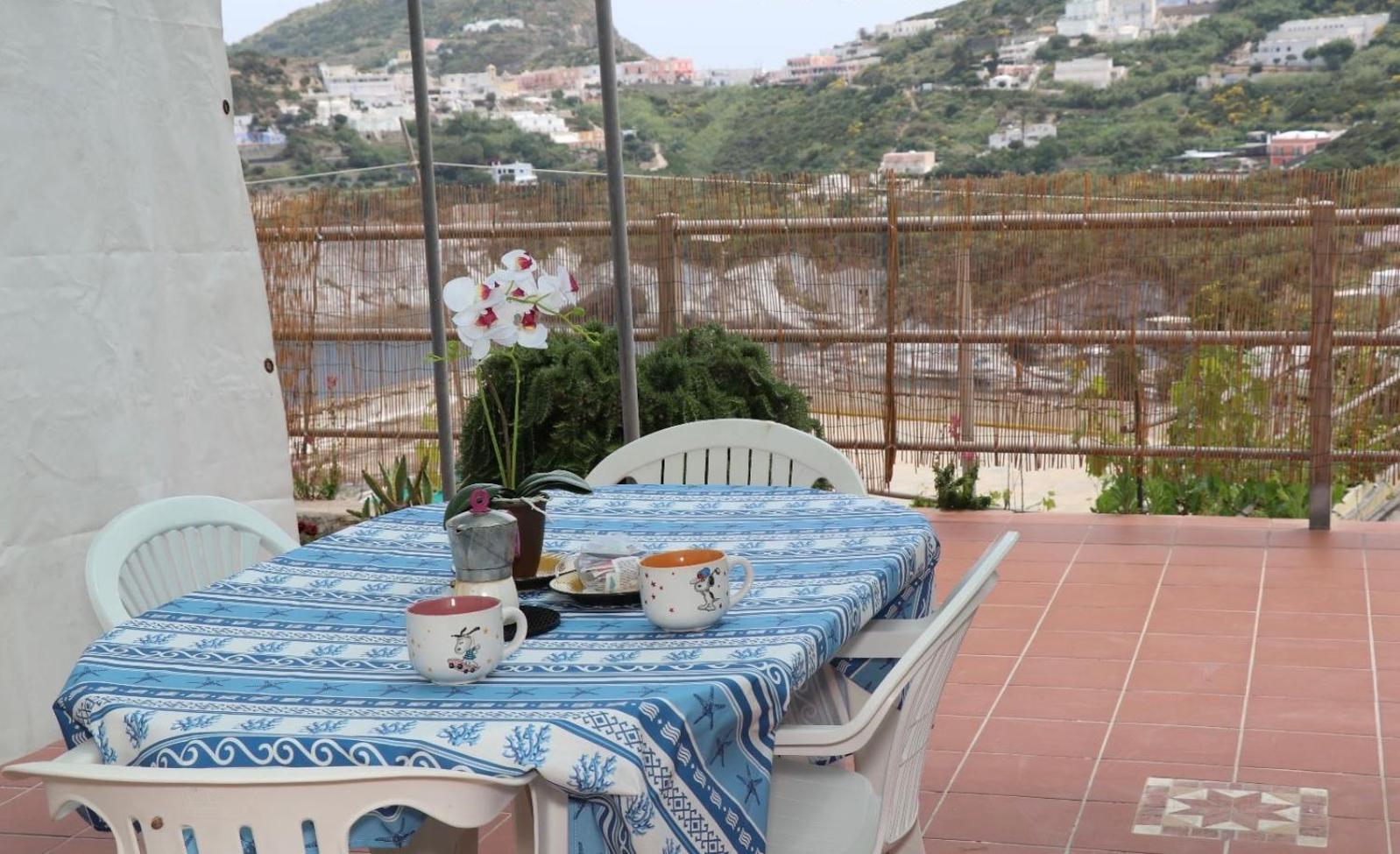 Ponzamania La Terrazza Di Cala Feola Apartment Exterior photo